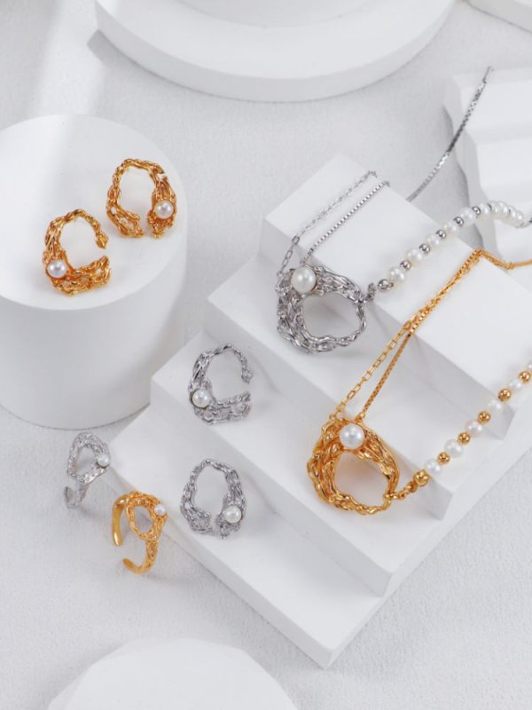 Liquid Metal Pearl Necklace - Image 8