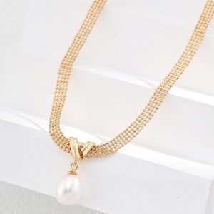 Pearl Pendant Metal Lace Design Choker