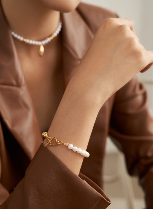 Metal Beaded Pearl Bracelet - Image 4