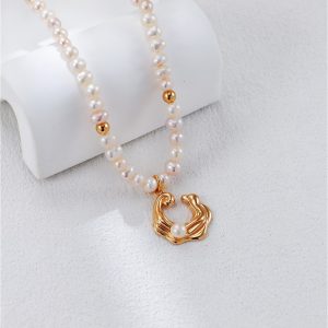 Wave Pearl Necklace