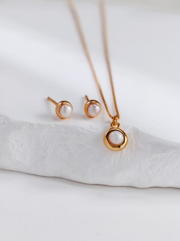 Pearl Pendant Necklace - Image 3