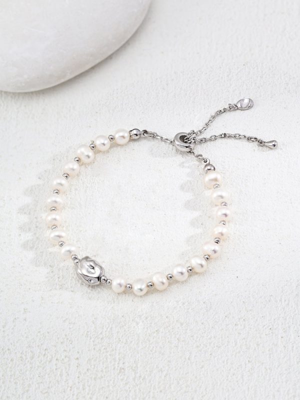Meteorite Shape Adjustable Pearl Bracelet - Image 3